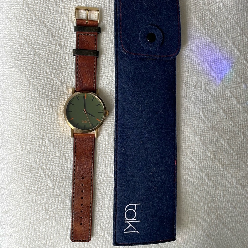 Gender neutral watch
